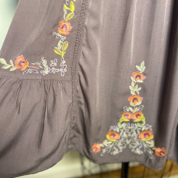 Altar’s State purple boho dress with embroidered designs size medium - Picture 2 of 8